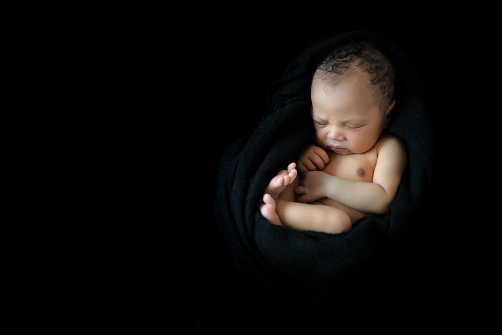 Neugeborenenshooting zu Hause – Felicitas Frädrich Fotografie