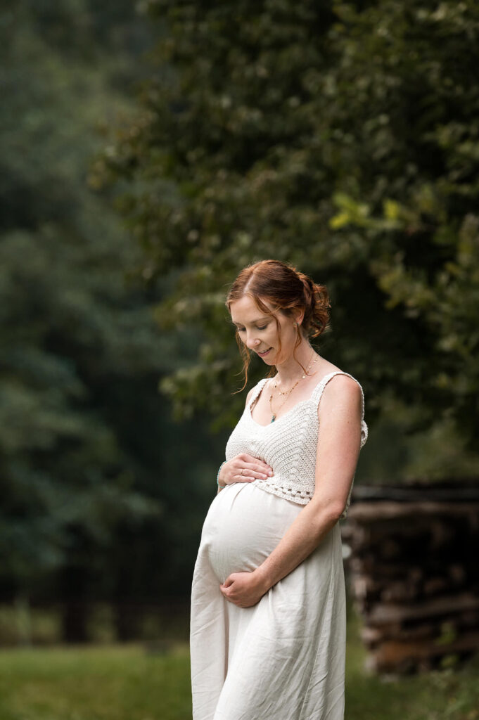 Babybauchfotoshooting in der Natur – Felicitas Frädrich Fotografie im Raum Freiburg, Staufen, Bad Krozingen, Müllheim